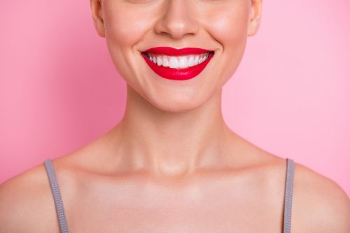 Bicarbonate pour les dents : comment s'en servir ? – Y-Brush